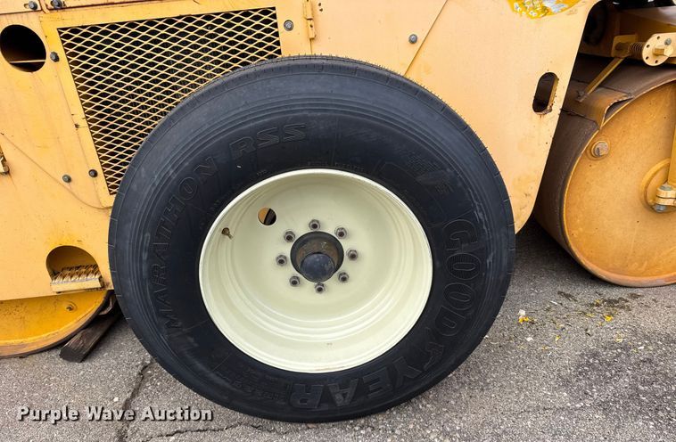 image for item FB0790 2005 Ingram RS 207 double drum roller