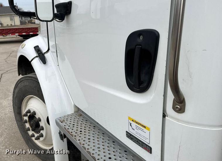 image for item FB0791 2010 Freightliner M2 street sweeper truck