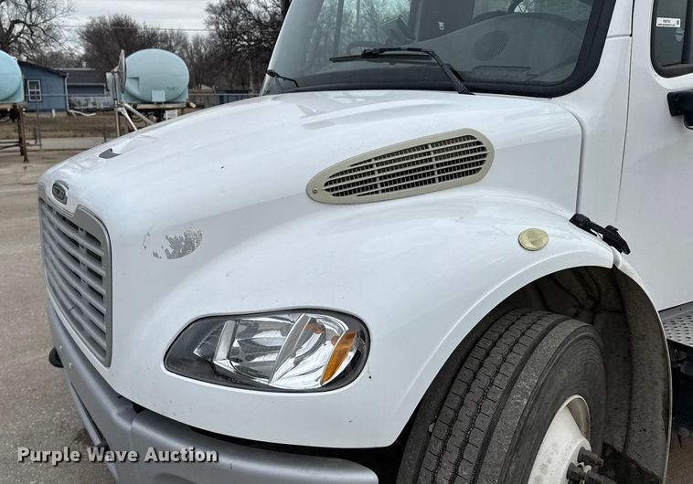 image for item FB0791 2010 Freightliner M2 street sweeper truck