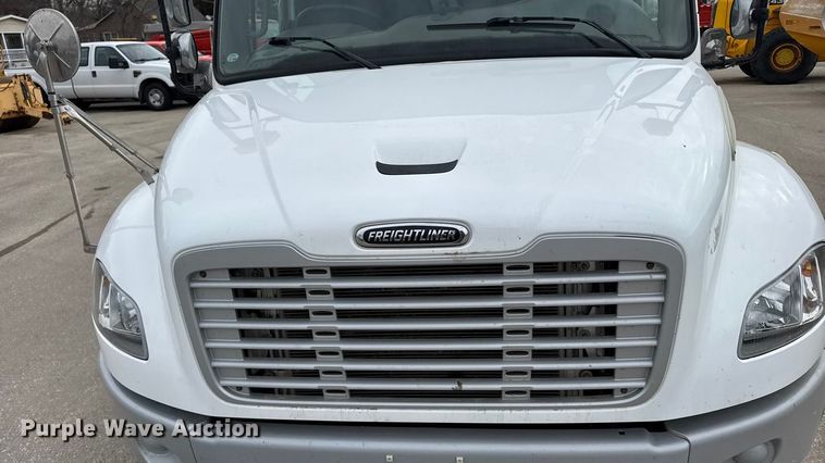 image for item FB0791 2010 Freightliner M2 street sweeper truck