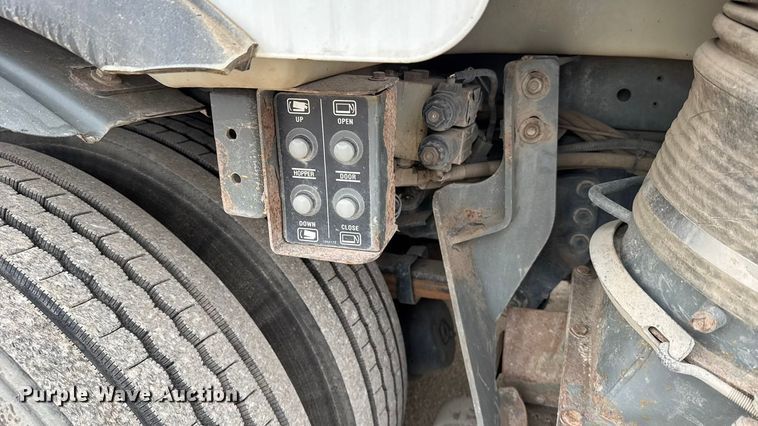 image for item FB0791 2010 Freightliner M2 street sweeper truck