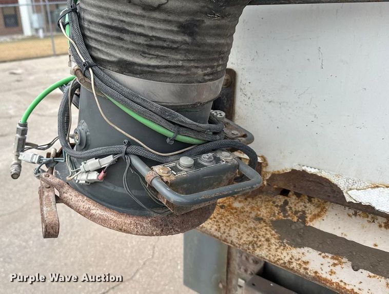 image for item FB0791 2010 Freightliner M2 street sweeper truck