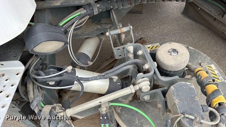 image for item FB0791 2010 Freightliner M2 street sweeper truck