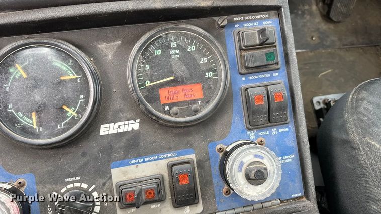 image for item FB0791 2010 Freightliner M2 street sweeper truck