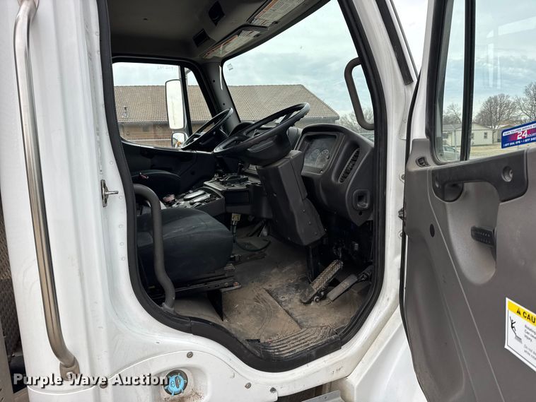 image for item FB0791 2010 Freightliner M2 street sweeper truck