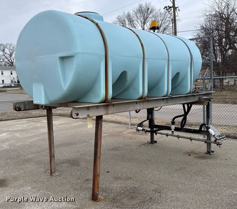 image for item FB0794 2004 Henderson LAS X 1635 salt brine tanks