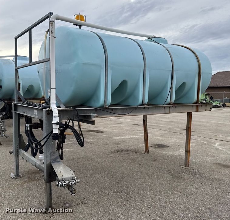 image for item FB0794 2004 Henderson LAS X 1635 salt brine tanks