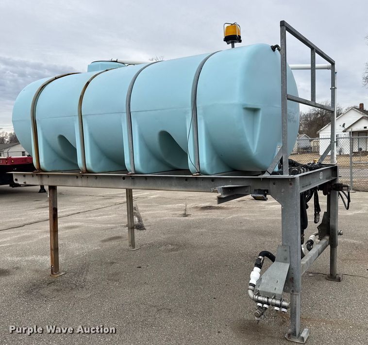 image for item FB0794 2004 Henderson LAS X 1635 salt brine tanks