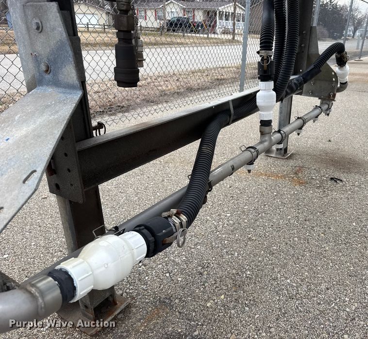 image for item FB0794 2004 Henderson LAS X 1635 salt brine tanks