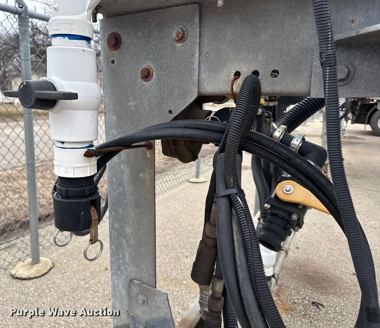 image for item FB0794 2004 Henderson LAS X 1635 salt brine tanks