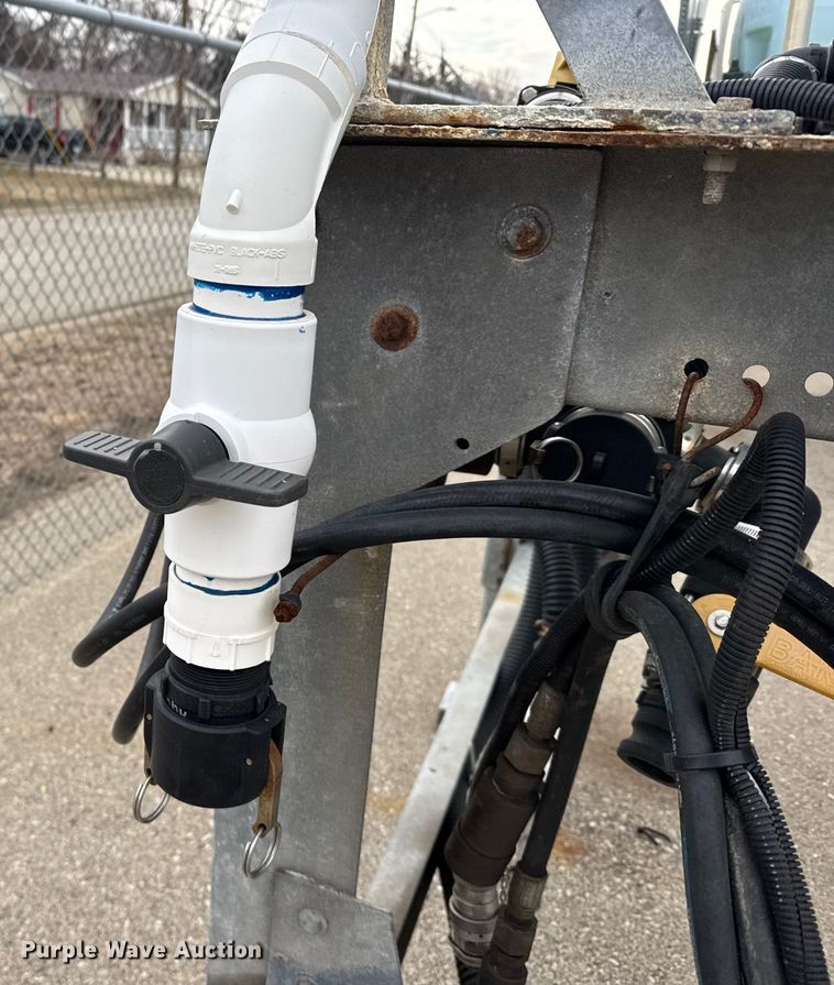 image for item FB0794 2004 Henderson LAS X 1635 salt brine tanks