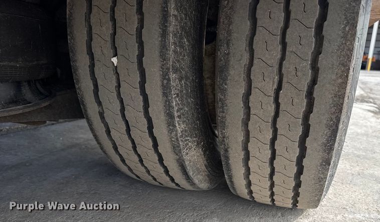 image for item FB0795 2007 Landoll 410 drop tilt deck equipment trailer