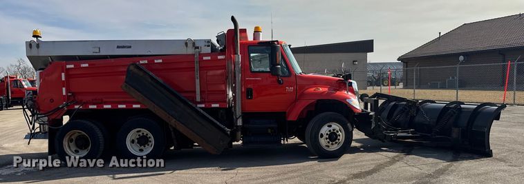 image for item FB0798 2007 International 7400 dump truck