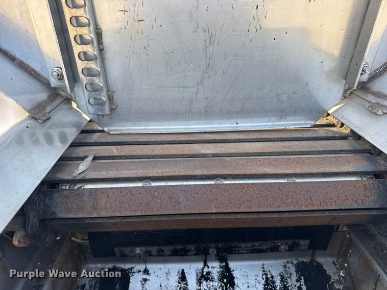 image for item FB0798 2007 International 7400 dump truck