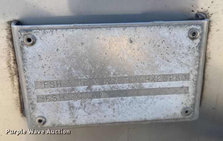 image for item FB0798 2007 International 7400 dump truck