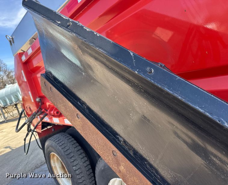 image for item FB0798 2007 International 7400 dump truck