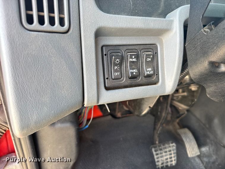 image for item FB0798 2007 International 7400 dump truck