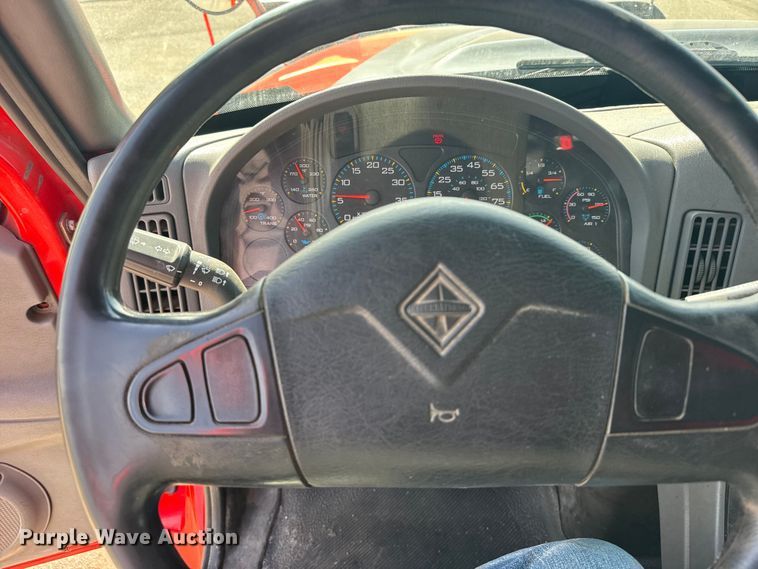 image for item FB0798 2007 International 7400 dump truck