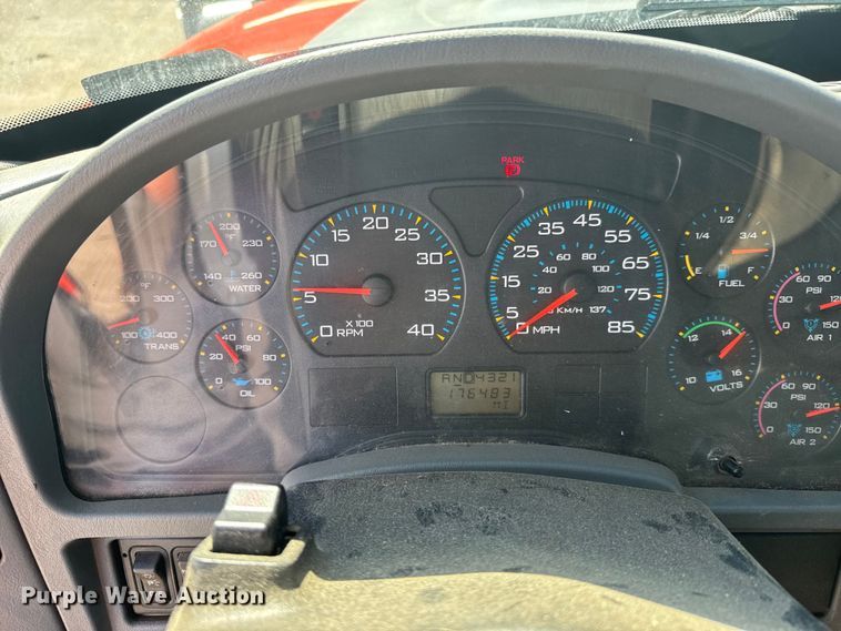 image for item FB0798 2007 International 7400 dump truck