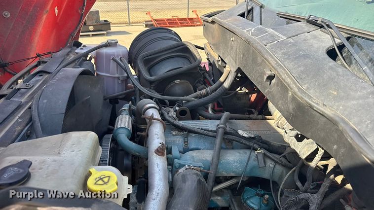 image for item FB0798 2007 International 7400 dump truck