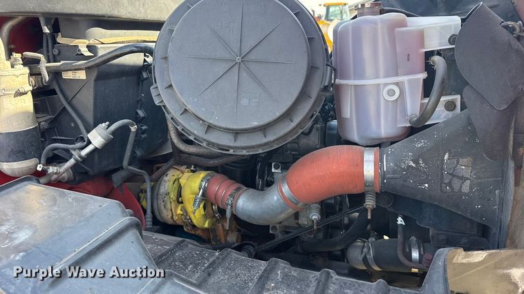 image for item FB0798 2007 International 7400 dump truck