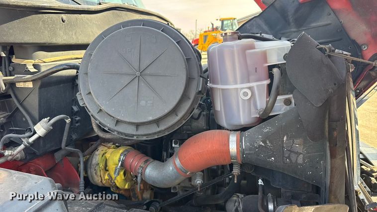 image for item FB0798 2007 International 7400 dump truck