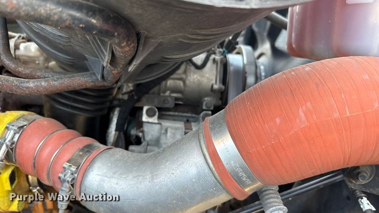 image for item FB0798 2007 International 7400 dump truck