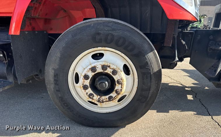 image for item FB0798 2007 International 7400 dump truck