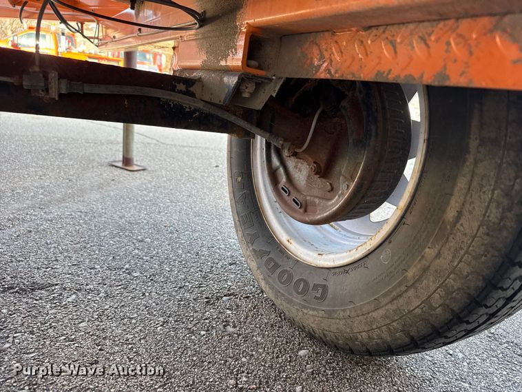 image for item FB0799 2007 Ver-Mac message board trailer