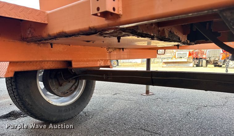 image for item FB0799 2007 Ver-Mac message board trailer