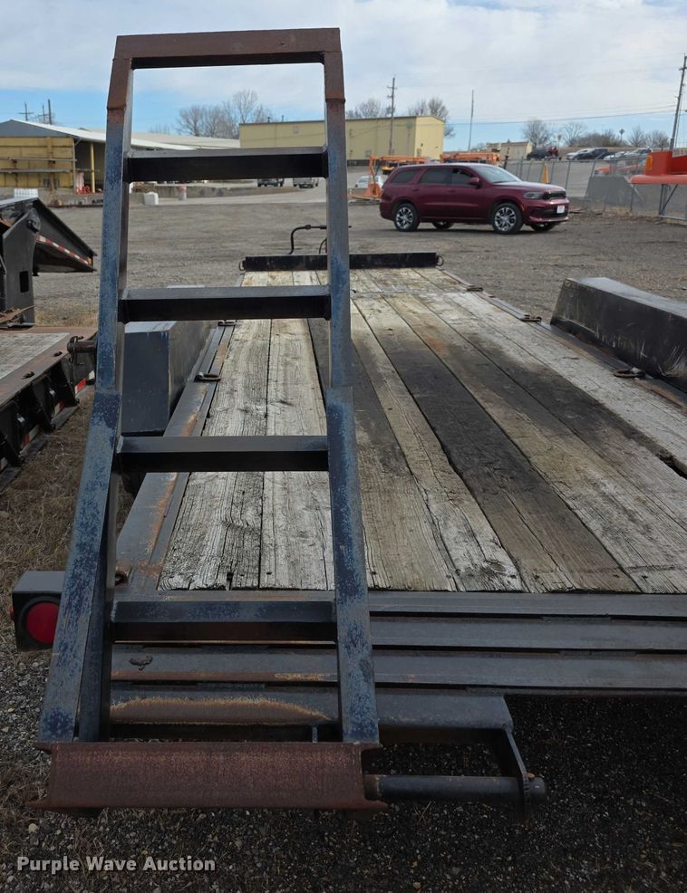 image for item FI0797 2002 Fannin Road Hog tilt deck equipment trailer