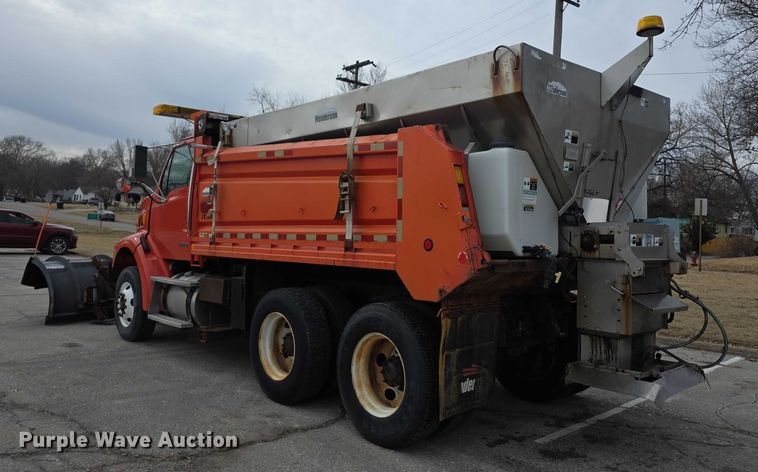 image for item FI0831 2005 Sterling LT7500 dump truck