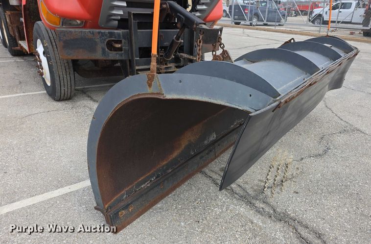 image for item FI0831 2005 Sterling LT7500 dump truck