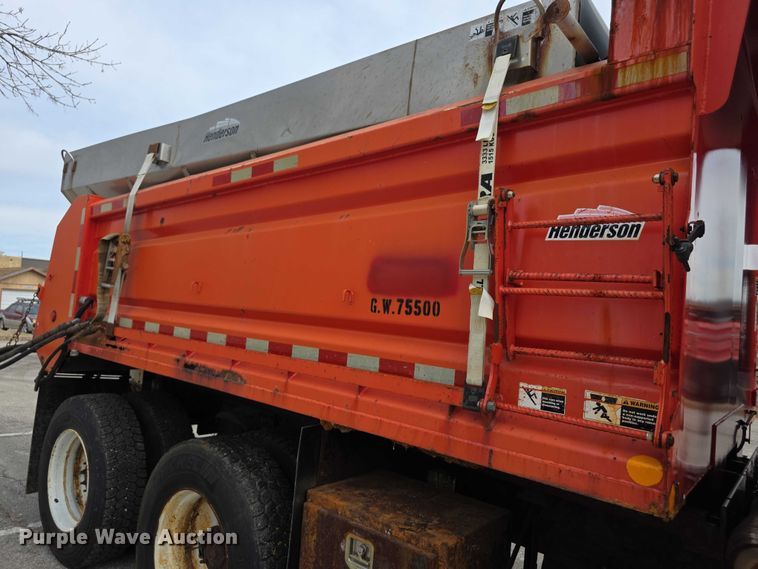 image for item FI0831 2005 Sterling LT7500 dump truck