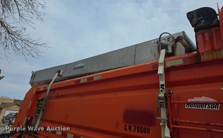 image for item FI0831 2005 Sterling LT7500 dump truck