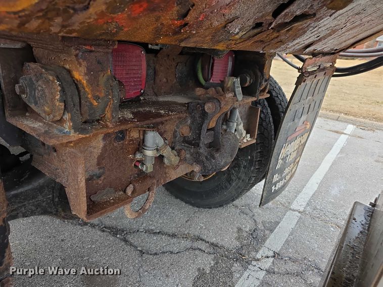 image for item FI0831 2005 Sterling LT7500 dump truck