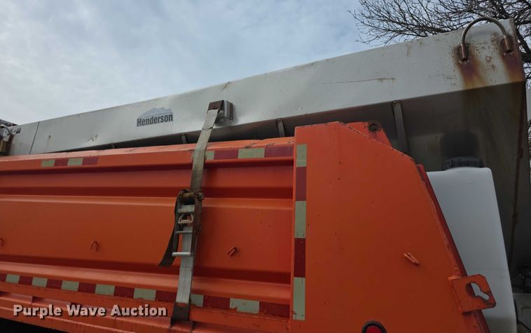 image for item FI0831 2005 Sterling LT7500 dump truck