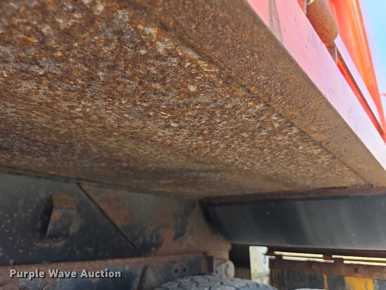 image for item FI0831 2005 Sterling LT7500 dump truck