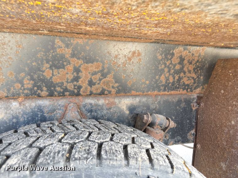 image for item FI0831 2005 Sterling LT7500 dump truck