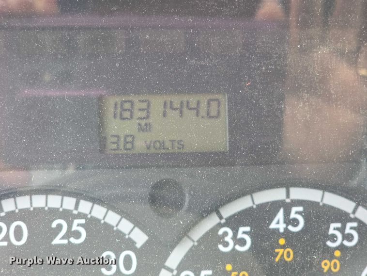 image for item FI0831 2005 Sterling LT7500 dump truck