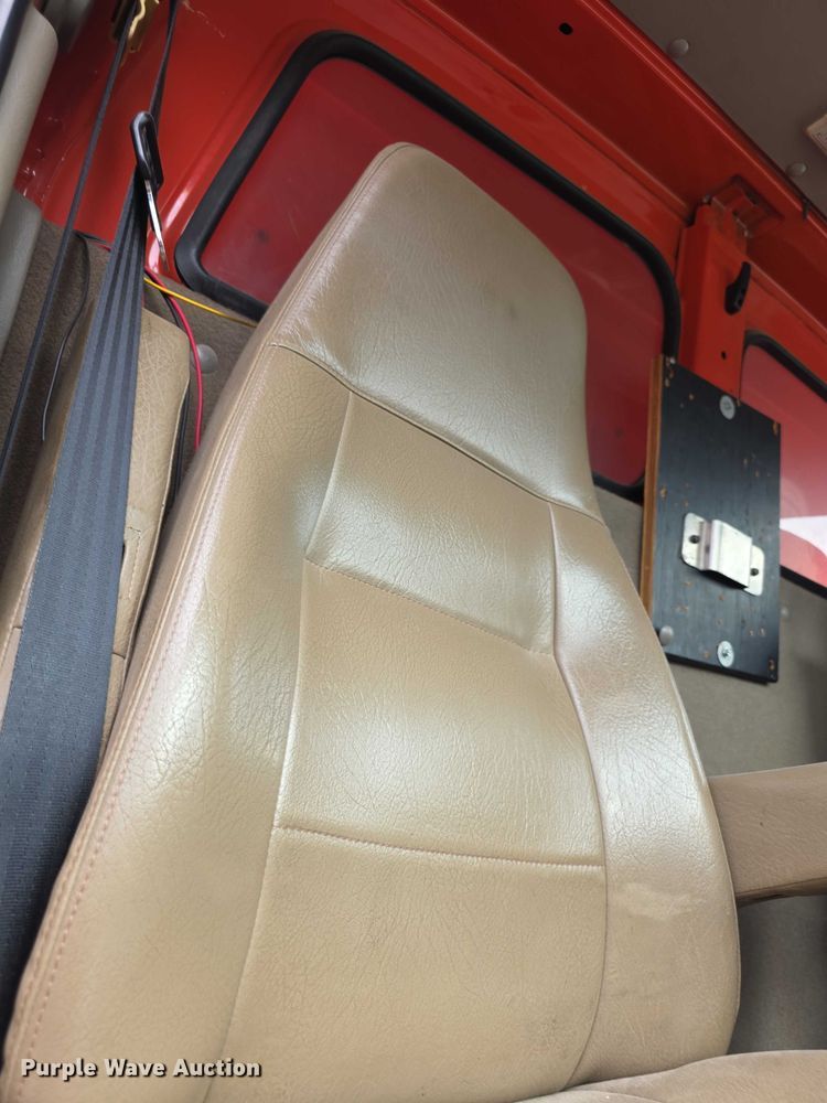 image for item FI0831 2005 Sterling LT7500 dump truck