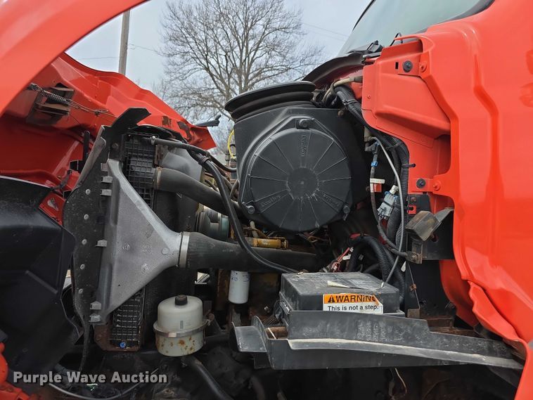 image for item FI0831 2005 Sterling LT7500 dump truck