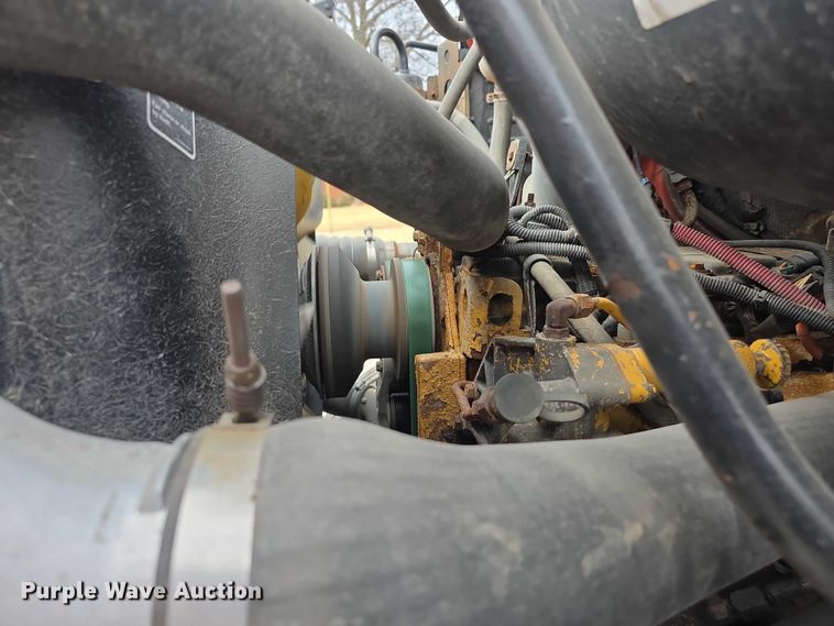 image for item FI0831 2005 Sterling LT7500 dump truck