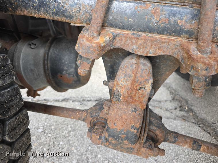 image for item FI0831 2005 Sterling LT7500 dump truck