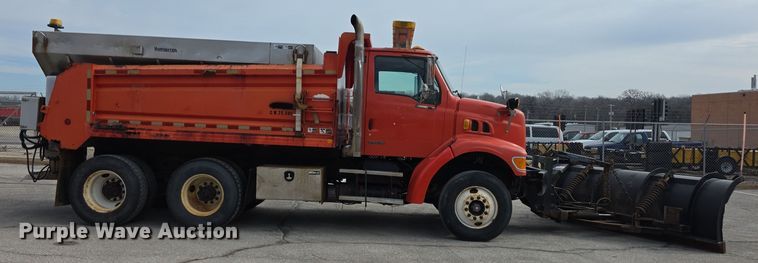 image for item FI0832 2005 Sterling LT7500 dump truck