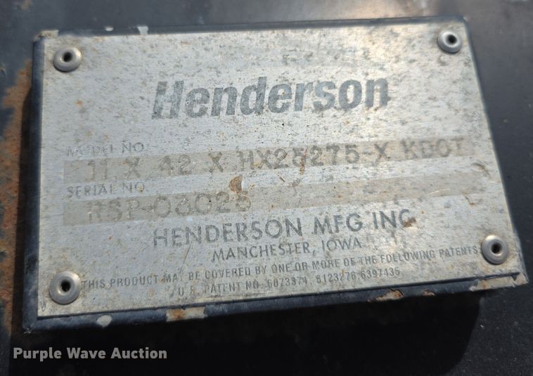 image for item FI0832 2005 Sterling LT7500 dump truck