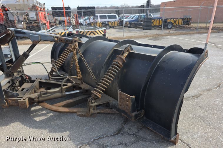 image for item FI0832 2005 Sterling LT7500 dump truck