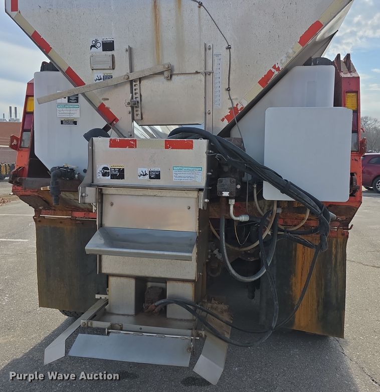 image for item FI0832 2005 Sterling LT7500 dump truck