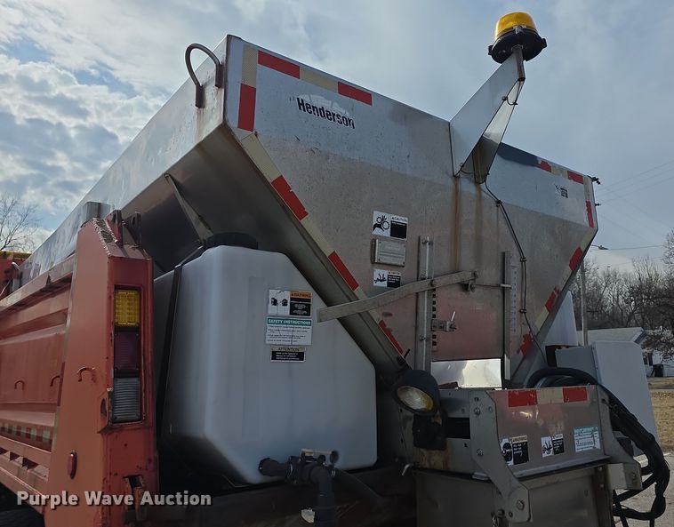 image for item FI0832 2005 Sterling LT7500 dump truck