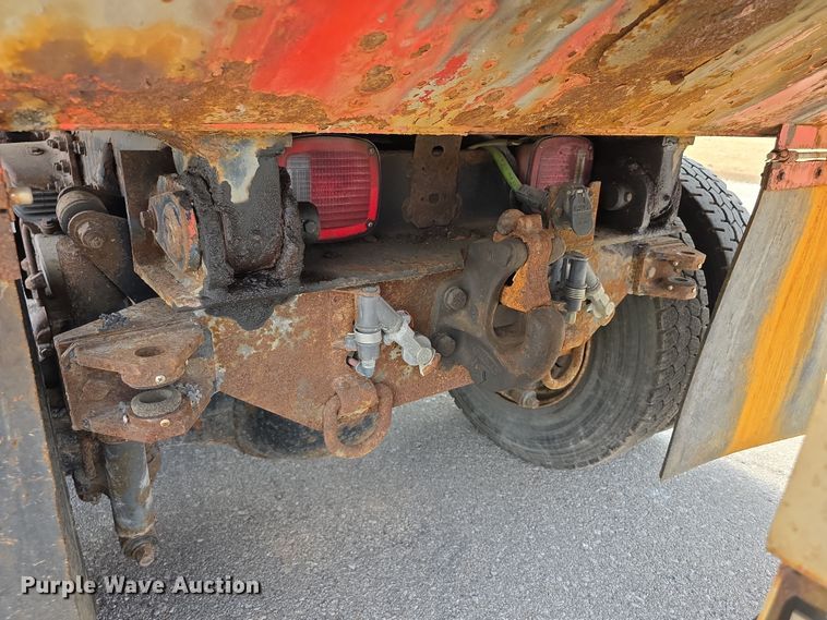 image for item FI0832 2005 Sterling LT7500 dump truck